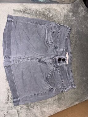 SO Gray Double-Button Denim Shorts